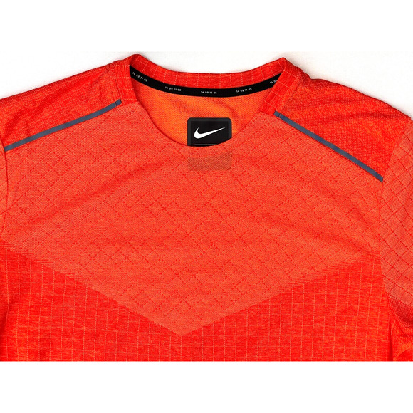 Nike Tech Pack Breathe NWT Men's Running Reflect Trim Orange Shirt Size Medium - Picture 5 of 16